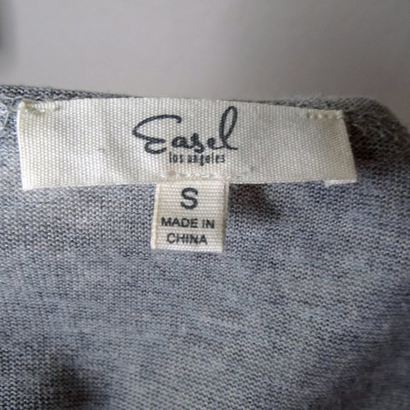 Easel Los Angeles Oversized Plaid long sleeve gray top/ t-shirt size Small - Picture 7 of 7